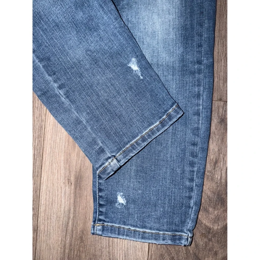 Judy Blue Relaxed Fit‎ Distressed High Rise Jeans Medium Wash 7/28 J2